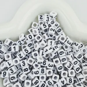 6x6mm acryl witte cijfer kubus kralen met zwarte cijfers voor DIY sieraden accessoires.