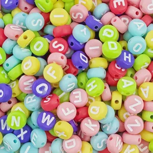Perles de Lettres en Acrylique Perles Vrac Alphabet Coloré Perles Rondes Plates Pour Bracelets d'Amitié DIY Accessoires de Bijoux