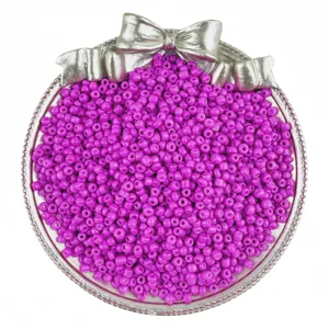 Purple glass seed beads detail, vibrant color loose beads for DIY handmade jewelry accessories.