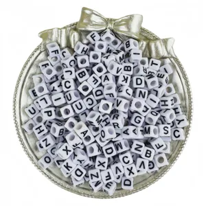 Perles de lettres carrées en acrylique 6x6mm perles alphabet cube blanc pour accessoires de bijoux DIY