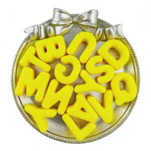 Gelbe Acryl Alphabet Buchstaben Perlen DIY Charms fuer Schmuckherstellung und Schuhe Dekoration