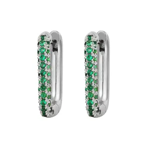 Elegante zilverkleurige rechthoekige oorbellen met groene zirkonia voor modieuze vrouwen.