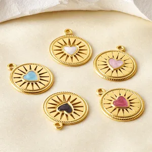 Ciondoli charm cuore smaltato sole in acciaio inossidabile per collane bracciali fai da te.