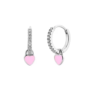 Silberne Huggie-Creolen mit glitzerndem Zirkonia und einem süßen rosa emaillierten Herz-Anhänger.