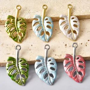 Ciondolo foglia tropicale accessori gioielli DIY, set ciondoli goccia olio metallo.