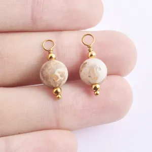 Naturstein Perlen Anhänger Detailansicht DIY Schmuck Zubehör goldene Öse Komponente