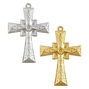 Pendente croce in acciaio inossidabile accessorio gioielli DIY con finitura goffrata vintage.
