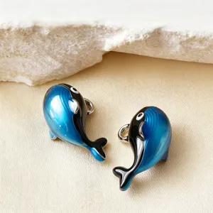 Detail blauwe walvis emaille hanger, RVS DIY sieraden accessoire voor ketting.