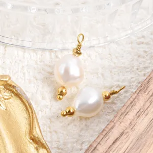 Irregular freshwater pearl pendant DIY handmade beaded bracelet necklace jewelry accessories