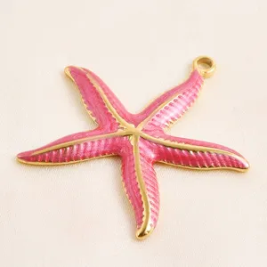 Pendentif étoile de mer en émail rose avec bord doré pour collier bijou DIY fait main.