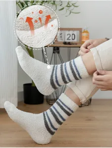 Men's thick coral fleece fuzzy socks for autumn and winter, warm sleep floor socks with cozy stripes.