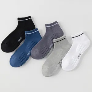 Men Athletic Cotton Crew Socks Breathable Mesh Towel Bottom Deodorant Sweat-Absorbing Casual Sports Socks