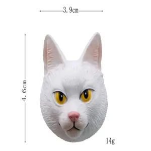 Realistischer weißer Katzenkopf Kühlschrankmagnet, süßer dekorativer Magnetaufkleber.