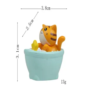 Niedliche badende Katze Harzfigur Miniatur Spielzeug für Tischdekoration, kleine Größe mit Maßen.