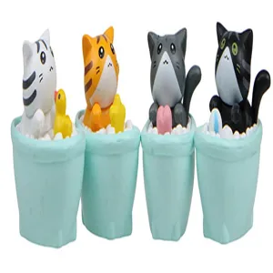 Süße Katzen Harz Miniaturen in bunten Mini Badewannen mit Spielzeug für schöne Desktop Deko.