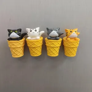 Süße Katzen in Eistüte Kühlschrankmagnet, Detailansicht von Harz Tier Magnetsticker.