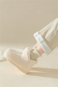 Comfortabele dikke pluche fleece sokken voor dames warme huisschoenen binnen detail