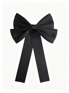 Détail de nœud papillon en satin noir ruban chemise accessoire élégante décoration col