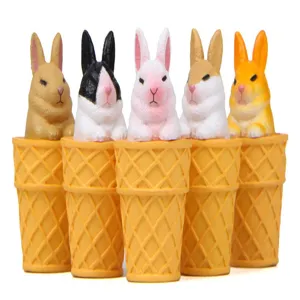 Niedliche Hasen Eiswaffel Schlüsselanhänger, kleine Harz Taschenanhänger und kreative Autoanhänger.