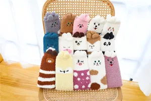 Süße Cartoon-Tier-Korallenfleece-Wintersocken für Damen, dicke kuschelige Plüsch-Schlaf-Haussocken.