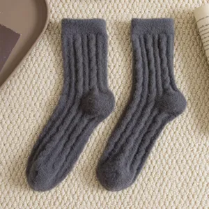 Dicke dunkelgraue Wollmischung Socken Detail, gemütliche Winter Thermo Rippstrick.