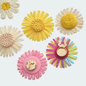 Gemelli margherita fatti a mano, fibbia per sciarpa colorata, elegante bottone decorativo per camicia.
