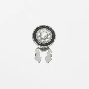 Fashion pearl collar clip women shirt decorative buckle elegant metal brooch accessory
