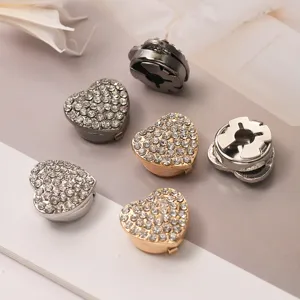 Boutons de chemise strassés en cœur cristaux scintillants clips décoratifs pour femmes mode