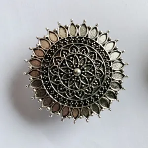 Vintage hollow metal shawl clip scarf buckle, antique silver floral brooch for women.