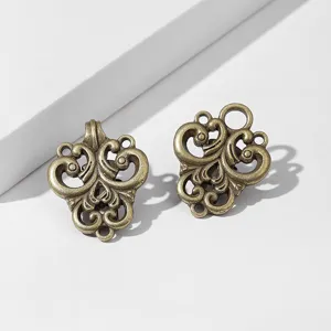 Vintage bronze shawl clips cardigan collar brooches retro hollow metal clothing accessories
