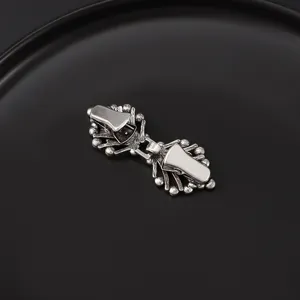 Vintage Silver Cardigan Collar Clip Scarf Brooch Elegant Shawl Cloak Fasteners