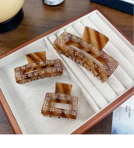 Set di mollette per capelli in acetato con strass marroni rigate, eleganti pinze per donne.