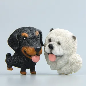 Close-up detail van schattige 3D cartoon hond hars figuur koelkastmagneet mooi.