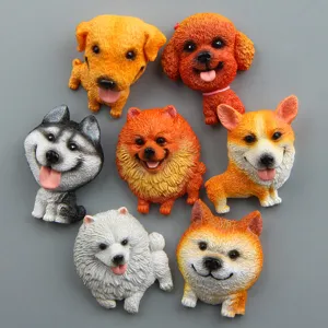 Schattige 3D hars hond koelkastmagneten close-up, leuke puppy figuren voor huisdecoratie.