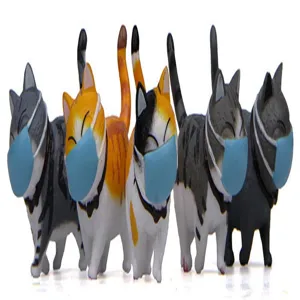Detailaufnahme süßer Katzenfiguren, Miniatur Haustier Puppen für kreative Display Dekoration.