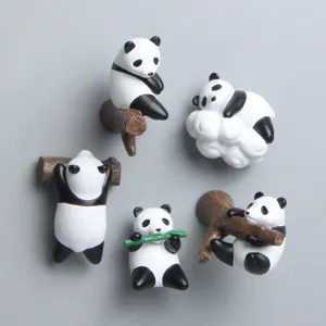 Süße Cartoon Panda Figuren Set aus 5 Kunstharz Tier Ornamenten für Heim Büro Deko Geschenk.