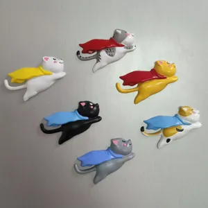 Niedliche Superhelden Katzen Kühlschrankmagnete Set, lustige fliegende Kätzchen Deko.