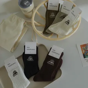 Retro Camping Snow Mountain Embroidery Mid Tube Socks Unisex Cotton Casual Crew Socks Fashion Vintage Streetwear Socks