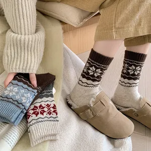 Chaussettes en laine vintage Fair Isle hiver pour femmes, chaussettes douillettes style japonais.