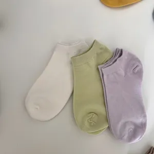 Women solid color boat socks, summer thin breathable cotton short socks, daily wear style.