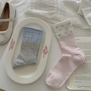 Thin breathable ballet girl socks, sweet color block design, cute summer casual slouch socks.