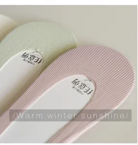 Women ice silk boat socks thin summer invisible socks with silicone anti-slip cotton bottom design.