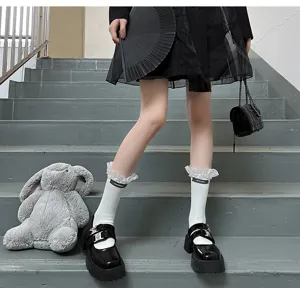 Cute white mid-calf socks with sweet lace ruffles, Japanese JK style cotton socks for women.
