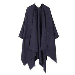 Dunkelblaue Poncho Cape aus Kaschmir-Imitat mit Taschen, stylischer warmer Schal.