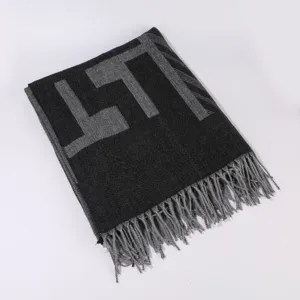 Sciarpa da donna con frange nero grigio motivo elegante scialle mantella invernale.