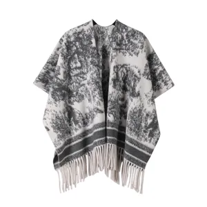 Poncho de mujer con estampado de tinta, capa chal vintage con flecos abierto para viajes.