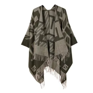 Mantella poncho in maglia da donna motivo geometrico frange aperta moda invernale scialle