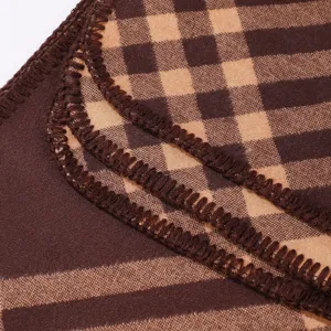 Winter thickened double-sided plaid scarf, retro British style warm shawl with fine locked edges.