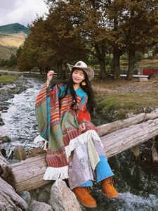 Ethischer geometrischer gestreifter Fransen Schal Umhang fuer Damen Reise Outdoor