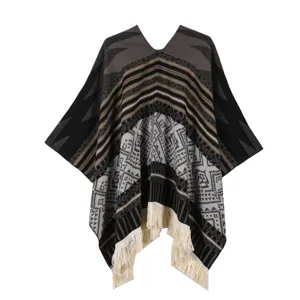 Ethischer Strick Poncho mit Fransen, warme V-Ausschnitt Tribal Muster Winter Umhang fuer Reisen.